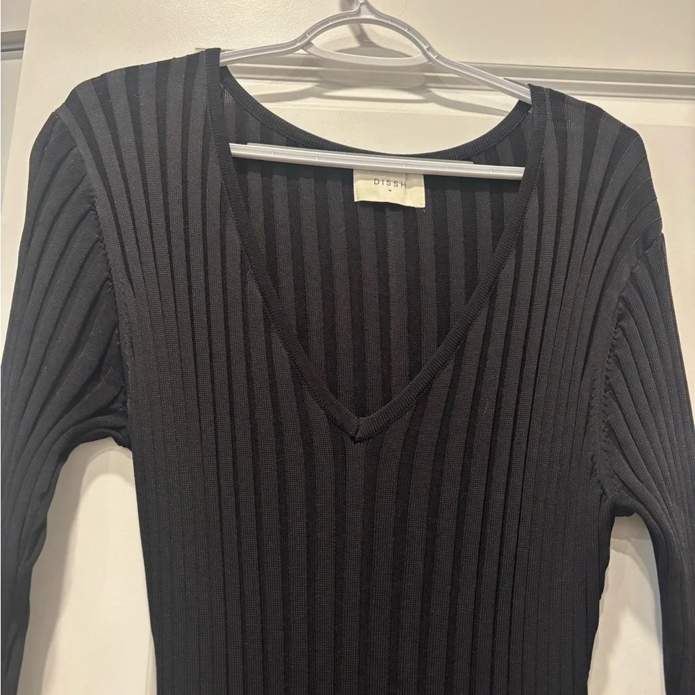 Dissh Ribbed Knit Maxi Dress | Black | Long Sleeve | V-Neck - Picture 6 of 11